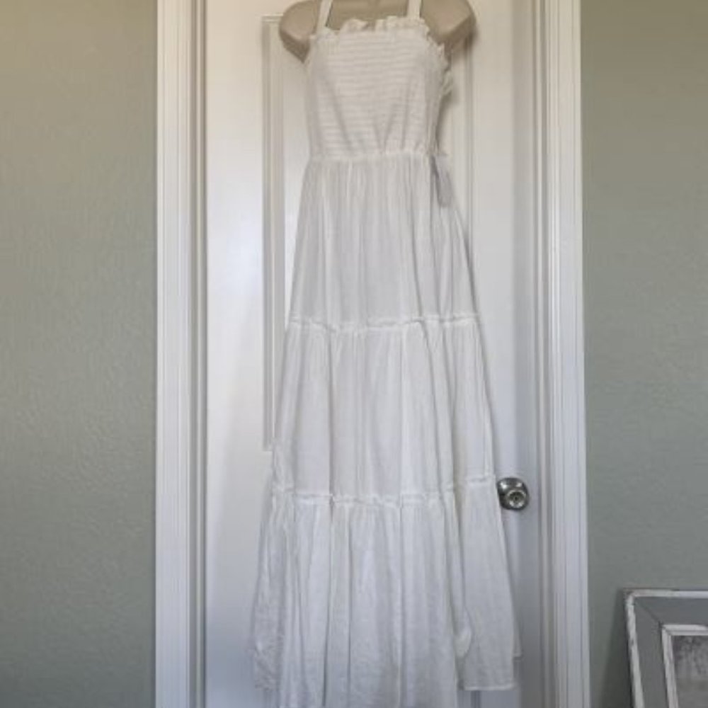 Fresh, Pretty, White Maxi Dress